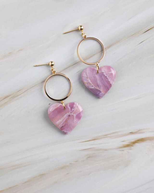 Ametisti-mallisto | syd&auml;n kullatulla linkill&auml;